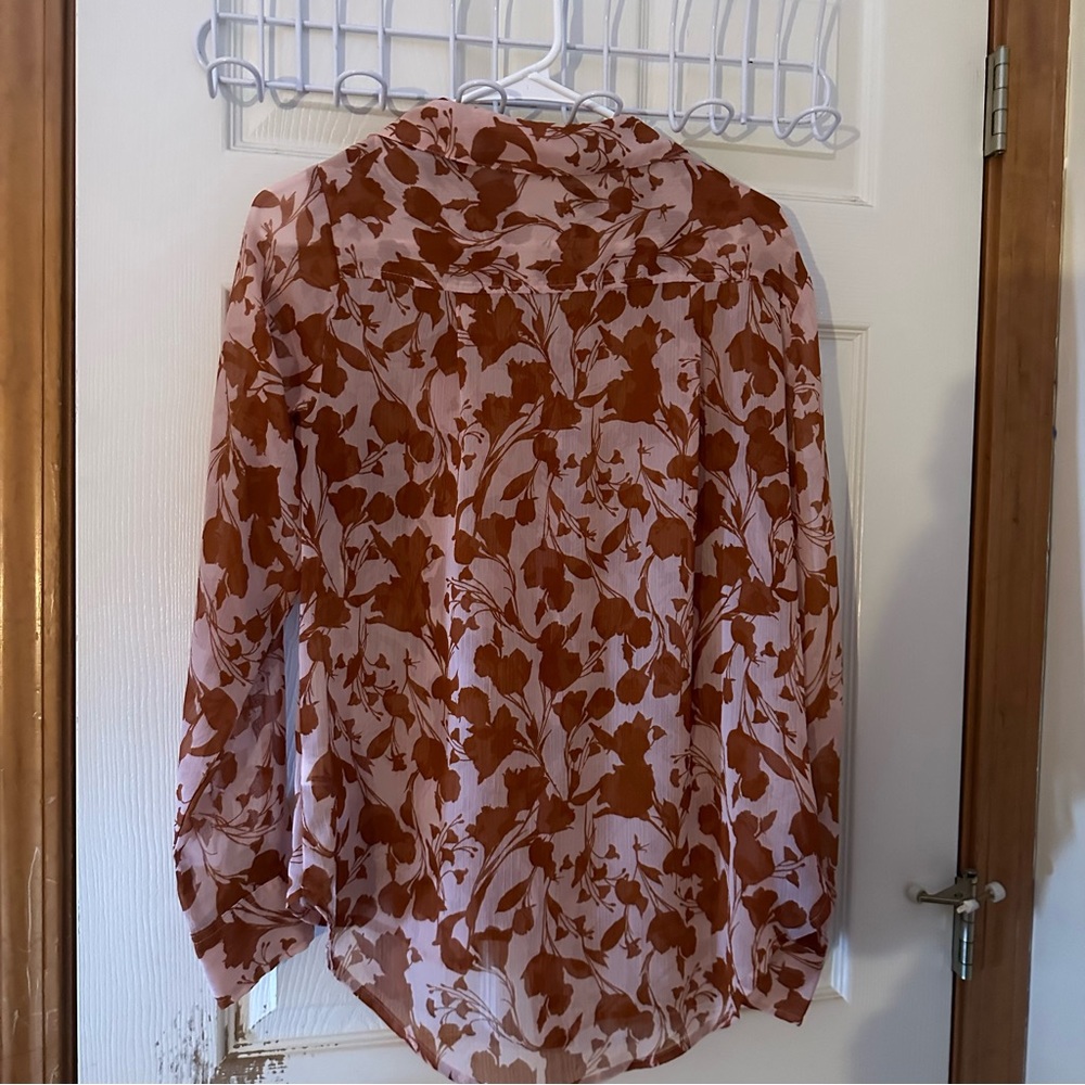 Sheer blouse - Picture 3 of 4